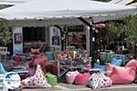 Trendy terras Skiathos-stad - Photo GreeceGuide.co.uk